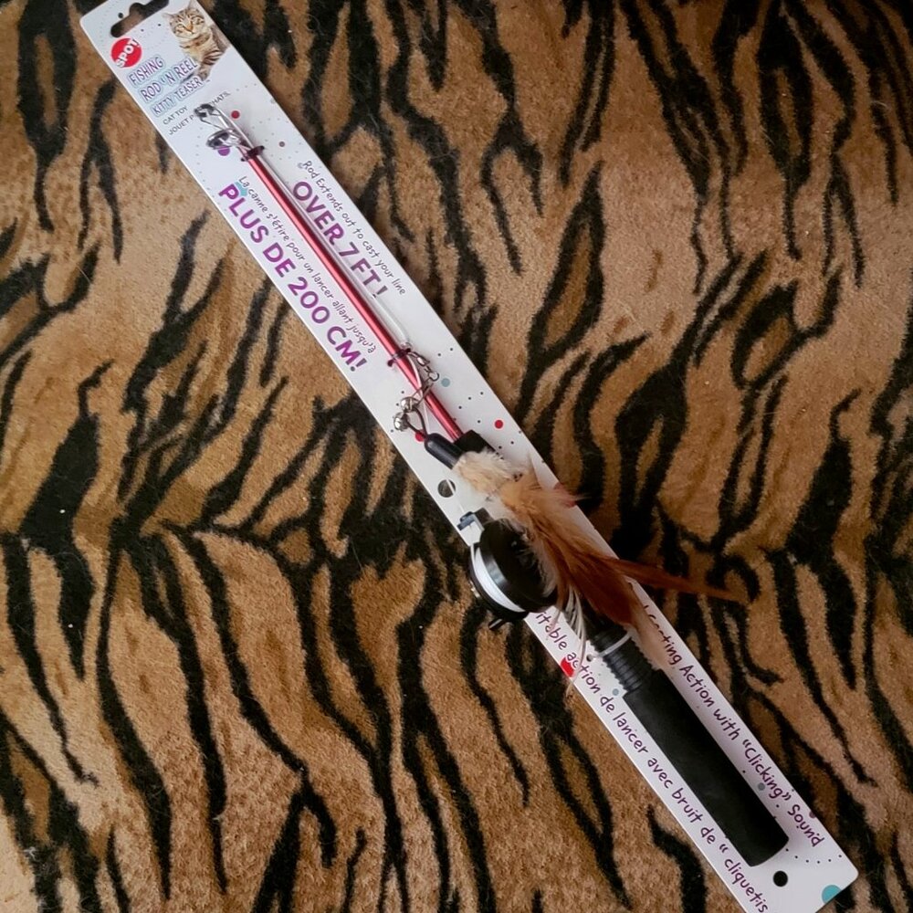 Spot Cat Fishing Rod And Reel Teaser Toy New !